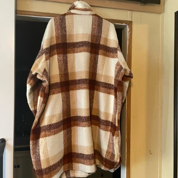 Plus Plaid Longline Wool Shacket 3x - Picture 4 of 8